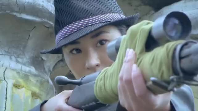 鬼子大佐暗中设圈套,怎料女战士擒贼先擒王,下秒鬼子兵言听计从