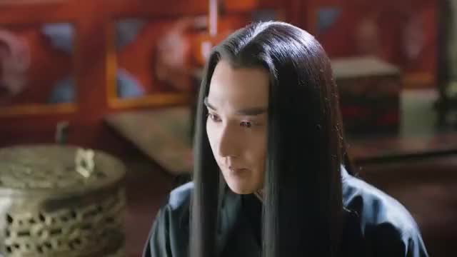 素锦害得夜华受伤吐血,折颜彻底被激怒,直接让素锦滚出去!