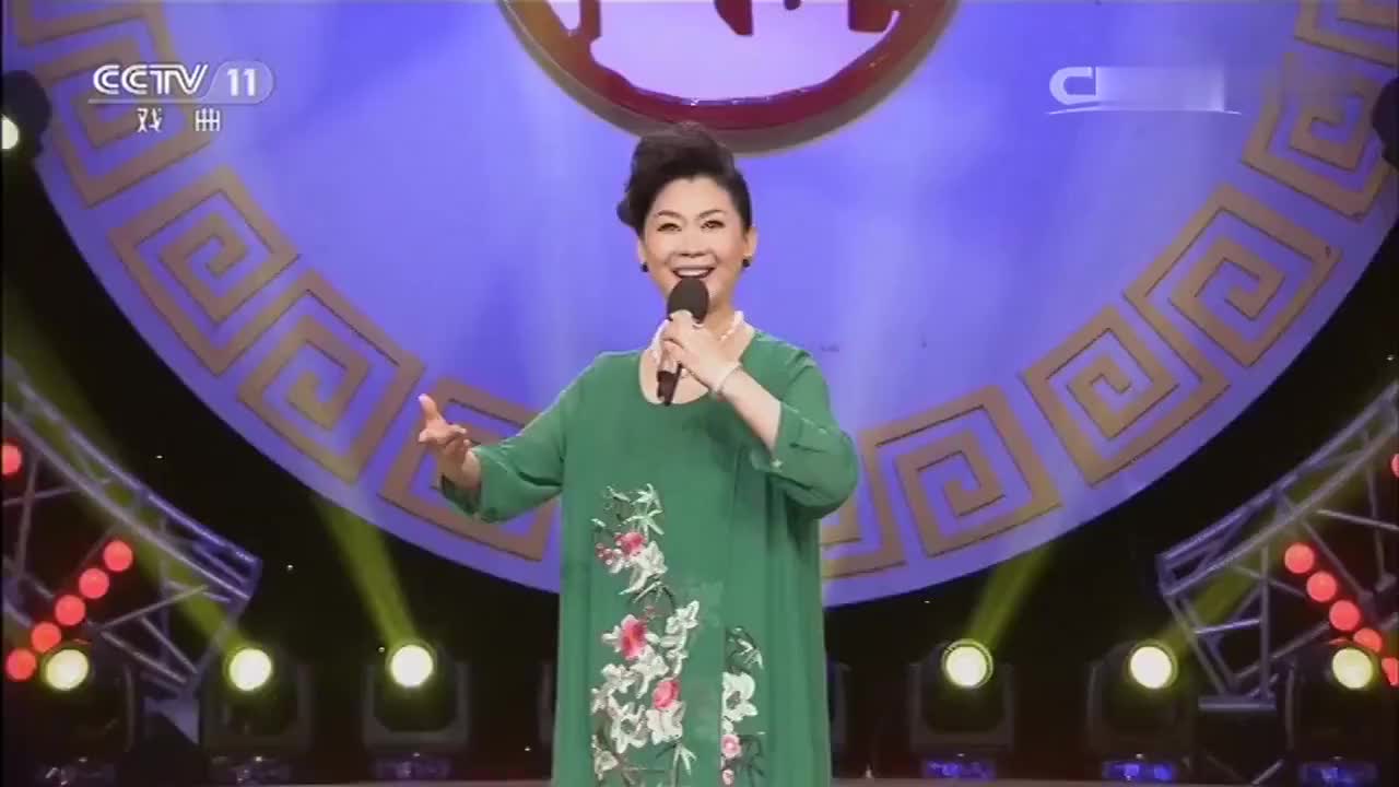 秦腔名家商芳会演唱《哭坟》选段,真的是超级的感人