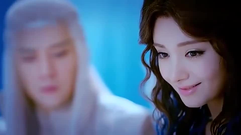 海妖之声威力强大,人鱼一生只能唱一次,岚裳唱完就哑了