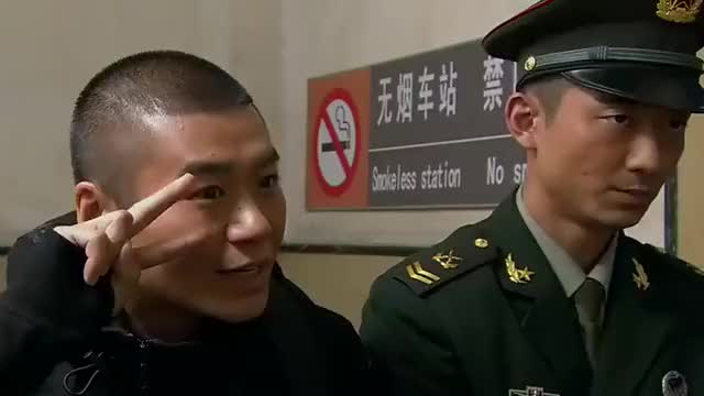 利刃出鞘:王艳兵和李二牛被俘,可他俩的表现太逗了!