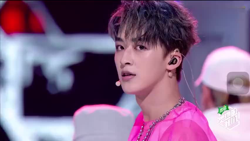 《反转地球》这个舞台好开心啊 发现不逼着r1se真的不行