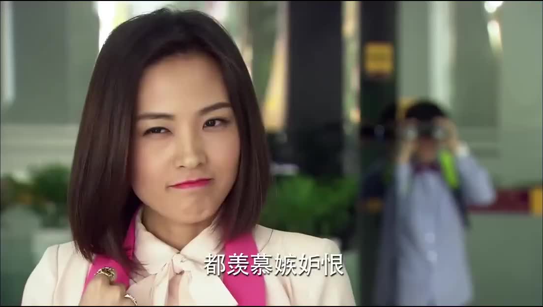 深圳合租记:白晶晶逛商场,一双鞋吓退亮亮,还是死了这条心吧!