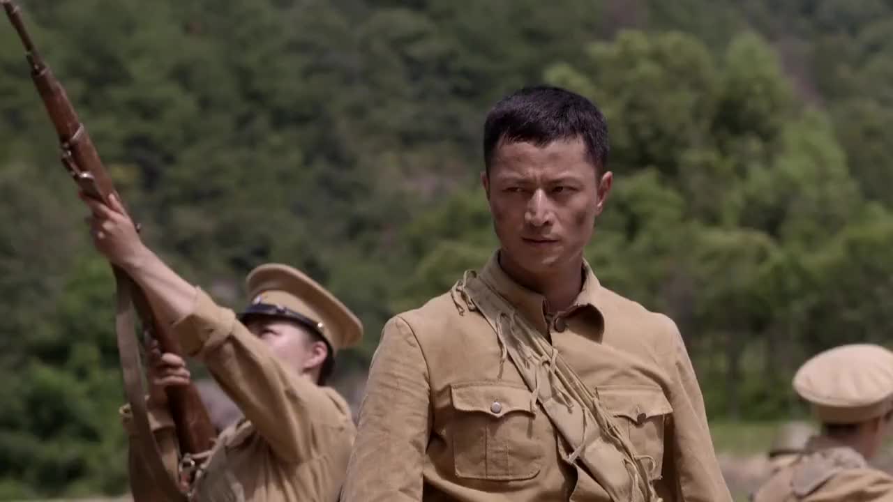 游击英雄:鬼子特战队和游击队拼刺刀,结果全被游击队给砍了