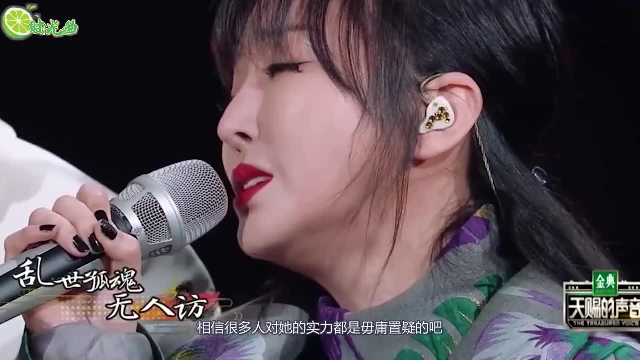 滑板小鸡王国华玩滑板12年了从一个街头滑手成为了国家队滑手在一次