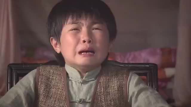 天涯赤子心:世贤爬上万丈高塔去救俩姐弟,没想到却摔成重伤
