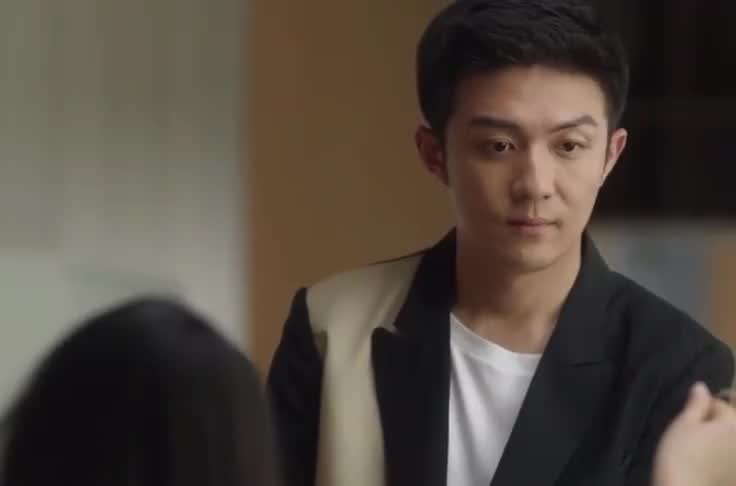 三十而已许幻山出轨差点被顾佳撞见