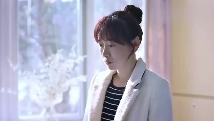 知青家庭:小芳为帮丈夫治病到街上卖唱,丈夫得知说自己不是男人