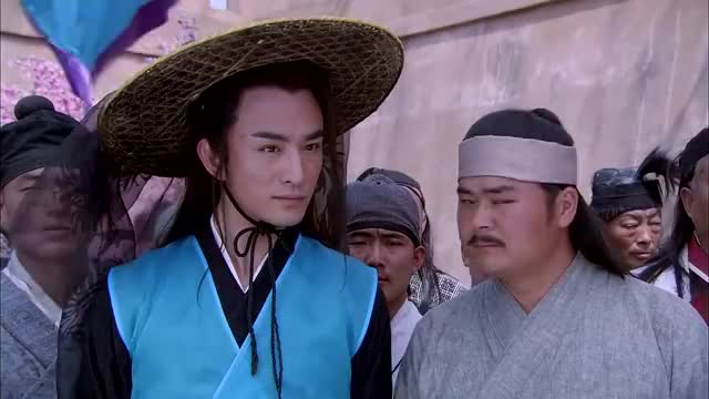 隋唐英雄5:官差想谋害薛刚,却没想到有一个已经被宰了