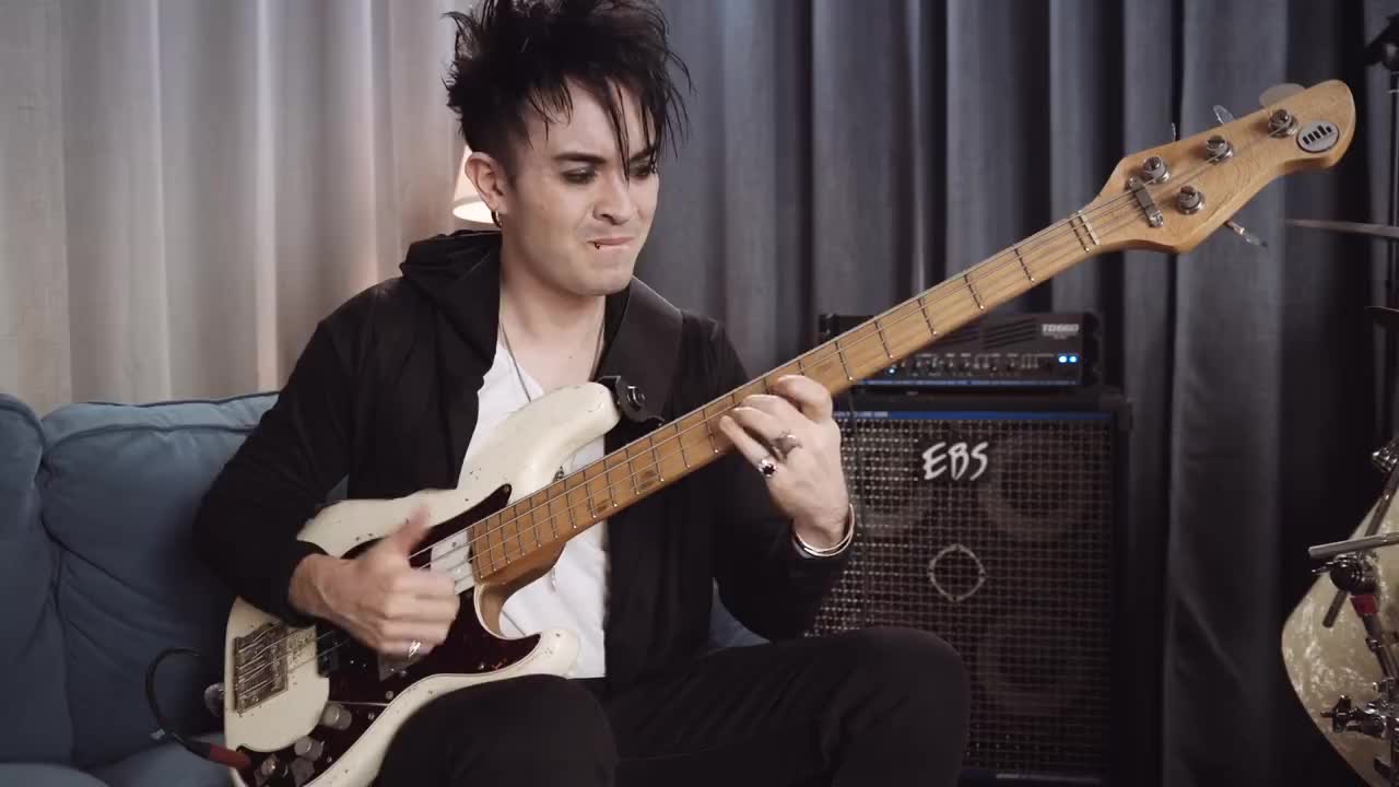 mandarin乐队这首echo给我第一感觉就是清晰,明晰