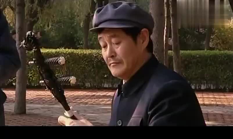 马大帅拉二胡,瞬间惊艳旁人,直呼高手!