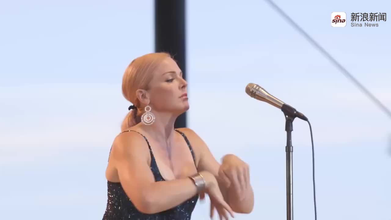 美国乐队pink martini改编演绎伊朗著名女歌手googoosh(1950-)