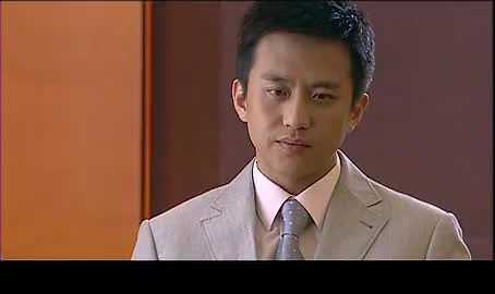 让爱重来:总裁陪下属去办公室找东西,下属却突然向他表白