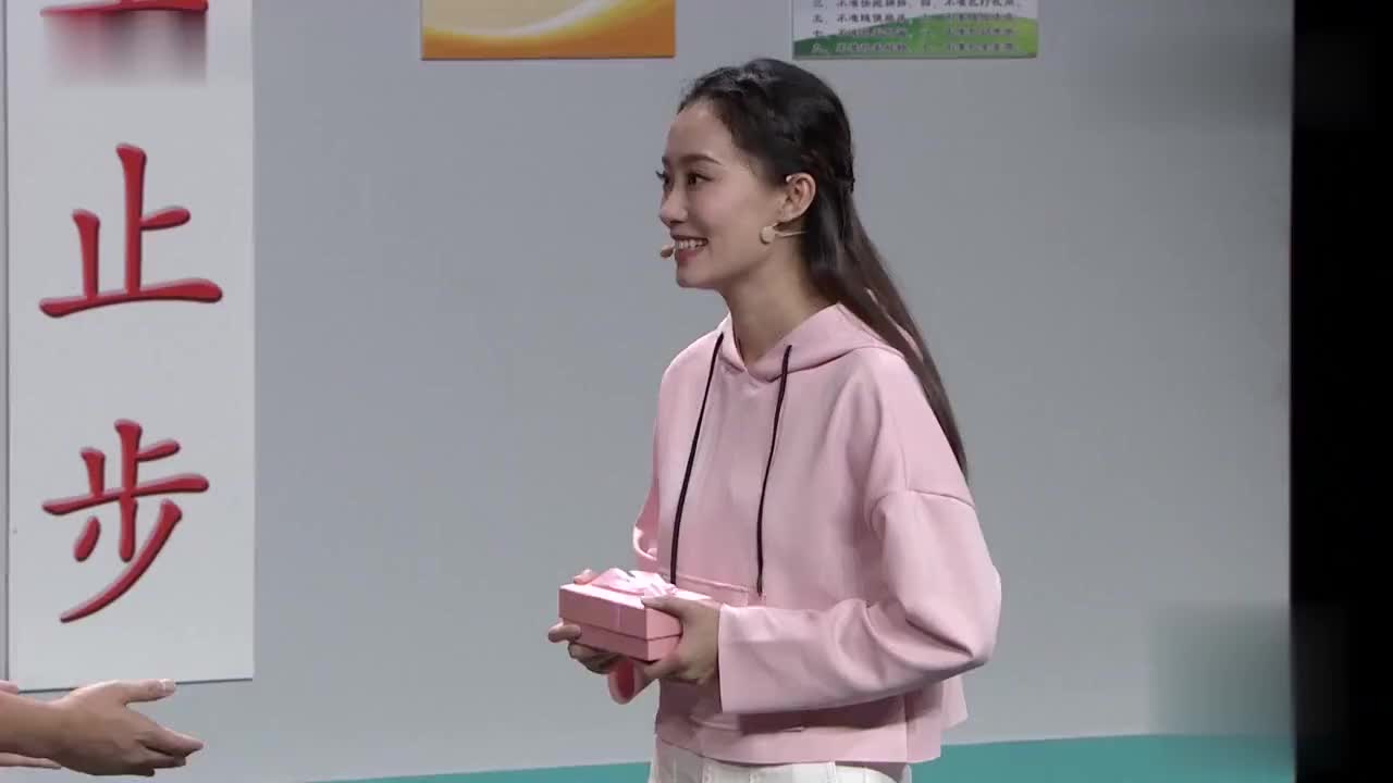 张小斐期待冬奥会卜钰直呼看喜剧也是运动甚至还会笑出腹肌