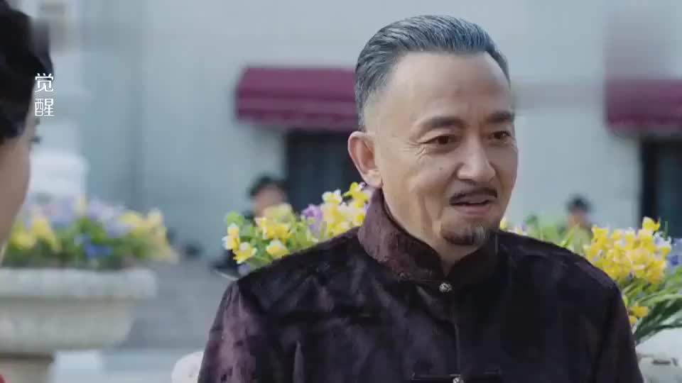 觉醒:漕帮戒备森严,童飞却如履平地,直接把枪架在柯爷头上了