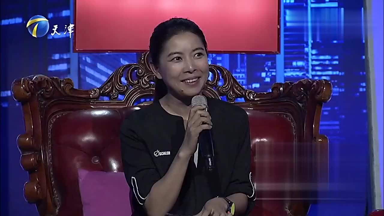 企业家栗浩洋贺冬冬现场跳交谊舞,广场舞王子甘拜下风|非你莫属