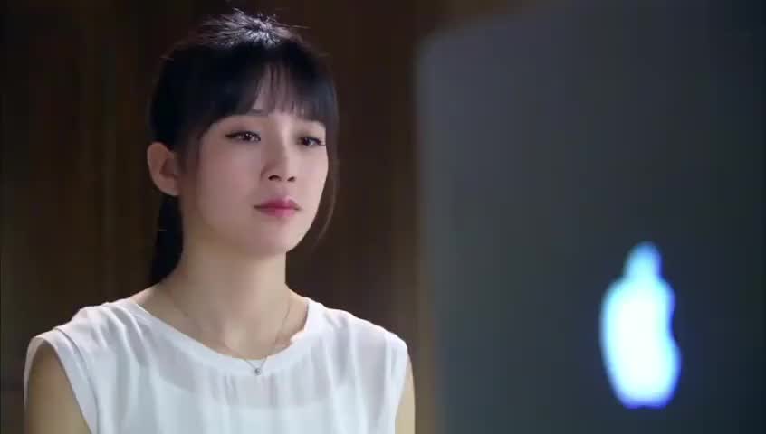 怪你过分美丽:莫晓晨看到莫北拿了姐姐的快递,紧追不舍