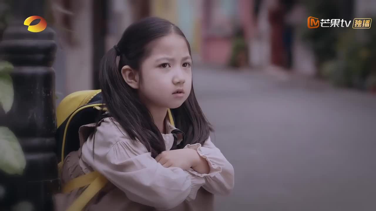 以家人之名 小时候李尖尖去买糖差点被坏人拐卖