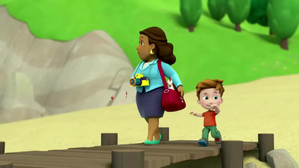 汪汪队立大功气球吹的太多了露玛叼着气球竟飞起来了