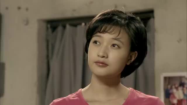 岁月如金:石方圆参观从辉的办公室,好多荣誉证书!