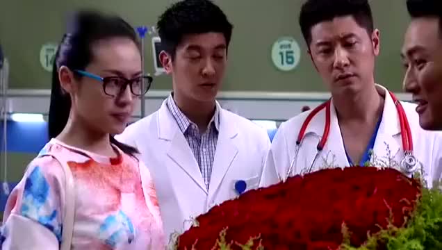 青年医生:欧阳向实习生说出医生宗旨,医患间必须以病人利益为重