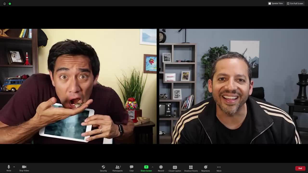 男巫zach king和另一位魔术师david blaine视频连线