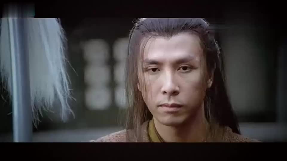 只打了几下长空的银枪就一直在颤抖他意识到高手就在面前!