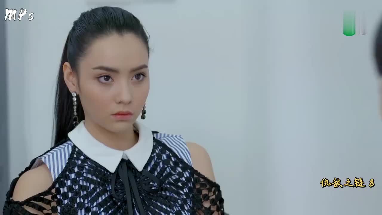 泰剧-kem& mookda- 《别名情链》合体拍摄杂志花絮 大家看看