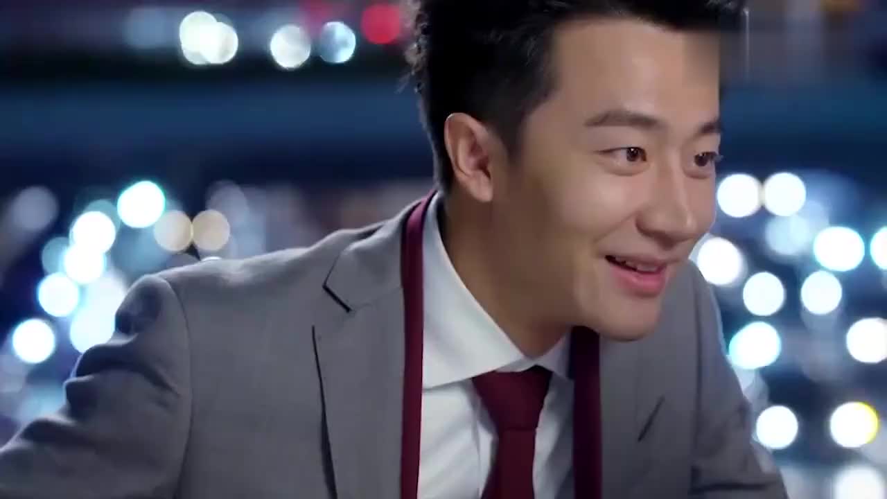 完美告白:男孩用舞蹈向不能见光的女孩告白,全场感动落泪