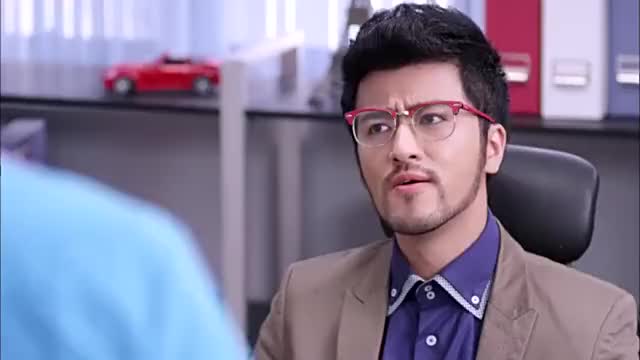 曹查理钟楚红整钟镇涛,最后倒霉的还是曹查理,果然是来搞笑的