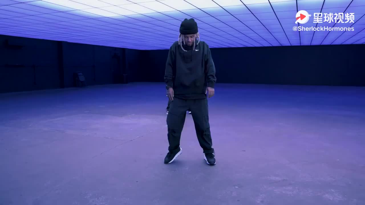 小仙女dytto x 男友kangfrvr最新情侣舞蹈片男生版《he》