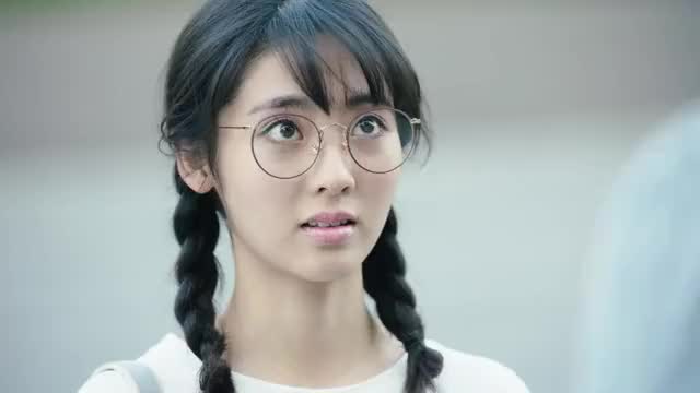 班长殿下:年年顾梓晨甜蜜同居,每天都要亲亲抱抱,太甜!