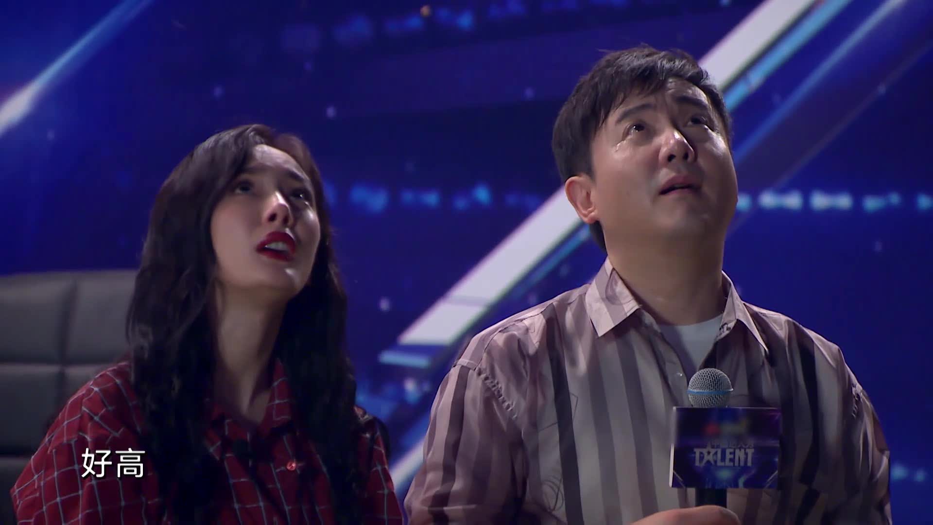 中国达人秀岳云鹏上场模仿当红相声演员被杨幂沈腾直接灭灯