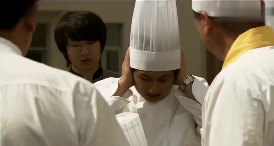 顾胜男被害烫伤手,不能当厨师,路晋霸气护妻:我来报仇