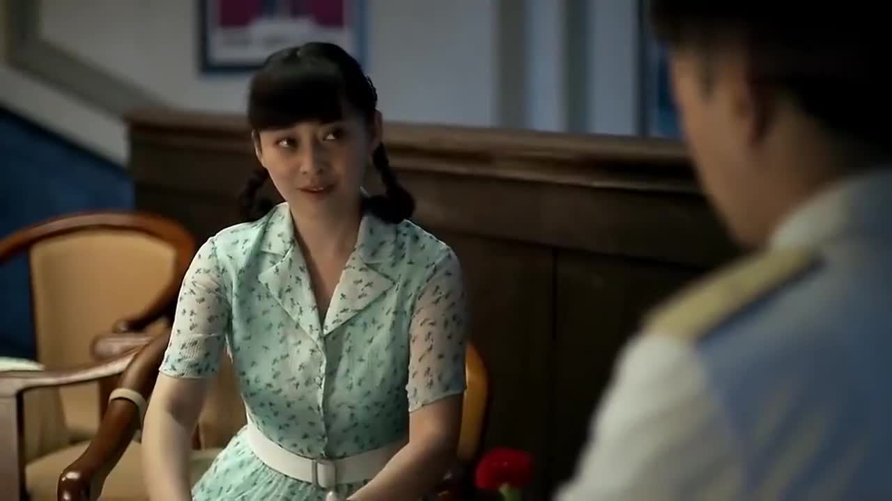 关晓彤当年在《父母爱情》里扮演梅婷的侄女安怡