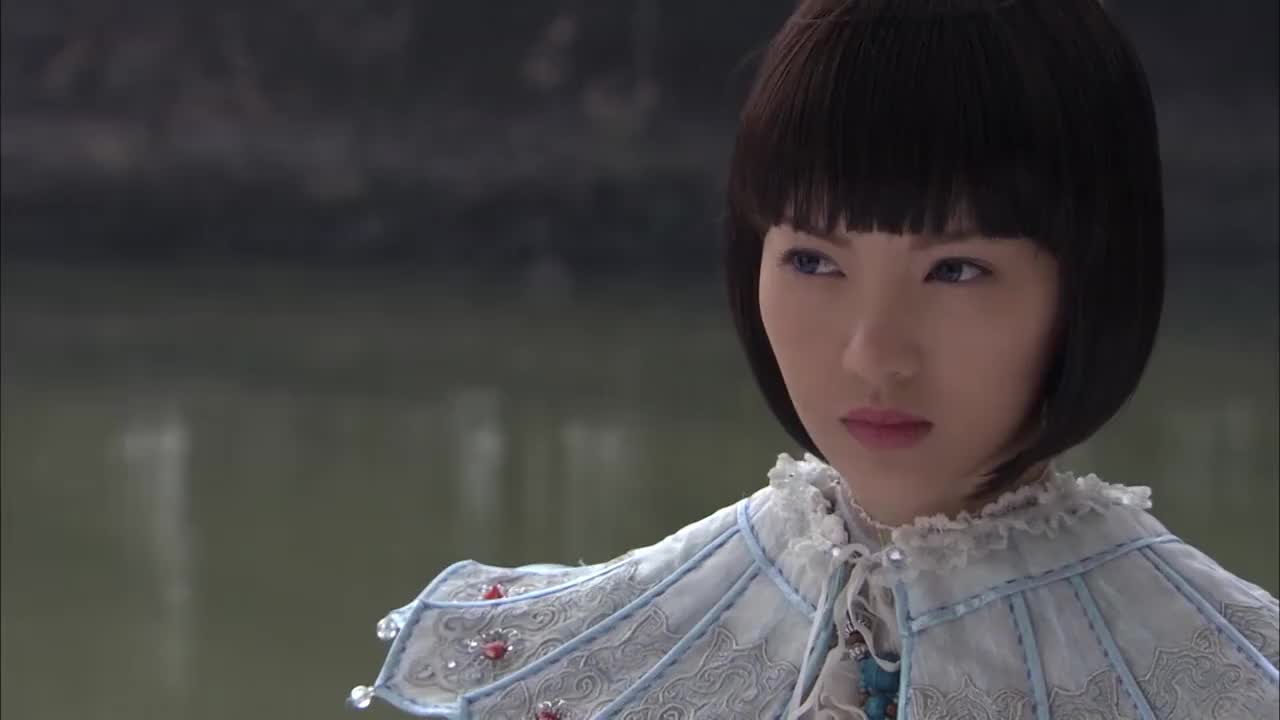 孔雀翎:强如巫尊也被困,一直被铁链锁着,只有一统天下