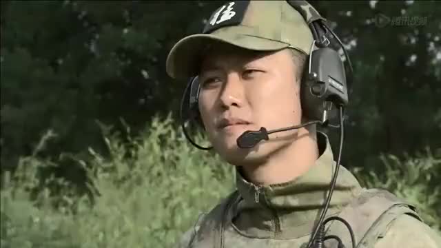 火凤凰:哈雷训练女兵们杀生,女兵都不敢,不杀生怎么当特种兵