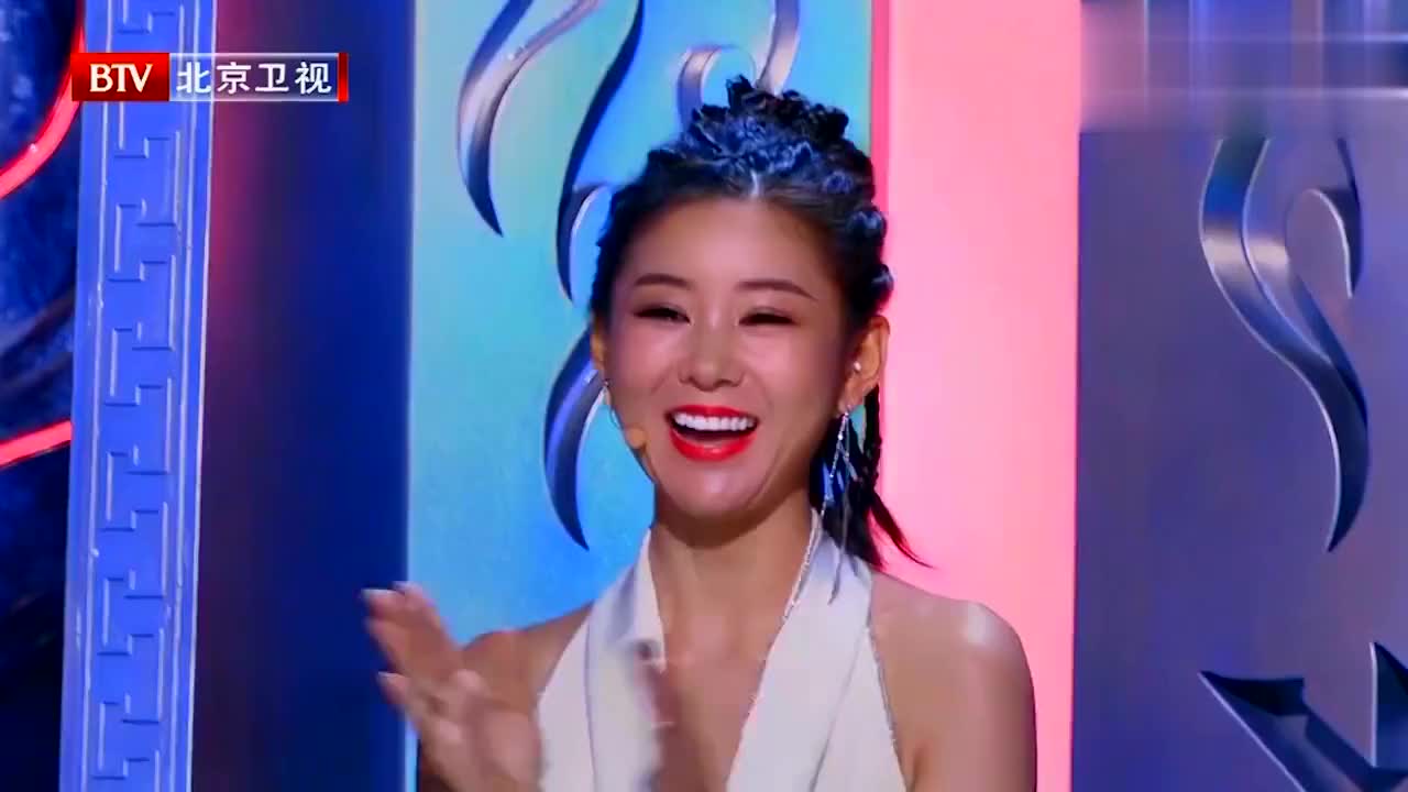 祖儿利用曲池成功驾驭了饮血刀,达到人刀合一,马上留信离开曲池