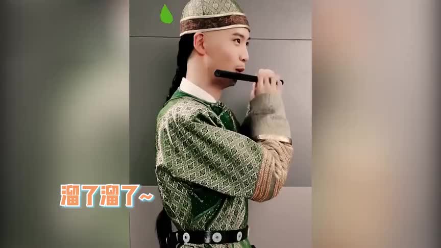 陈宥维搞笑演绎果郡王,对着孙千深情吹笛,魔音入耳直接将人逼退