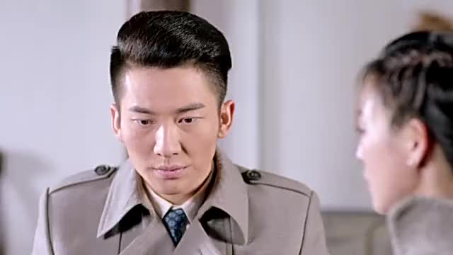 女管家带着儿子向大小姐赔罪谁料管家刚走两人立马开打