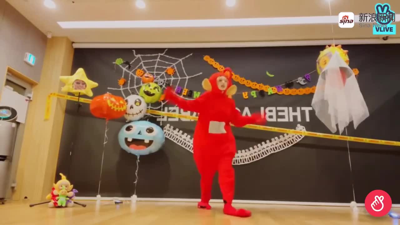 天线宝宝是如何拍摄的脱下皮套竟是抠脚大汉互相拥抱真刺激