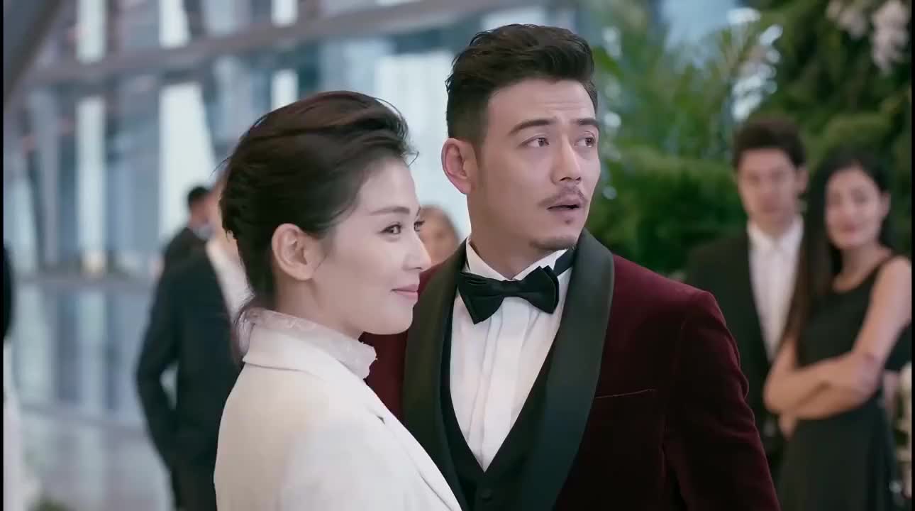 安迪婚礼上发脾气包总直接追上去谁都不管了