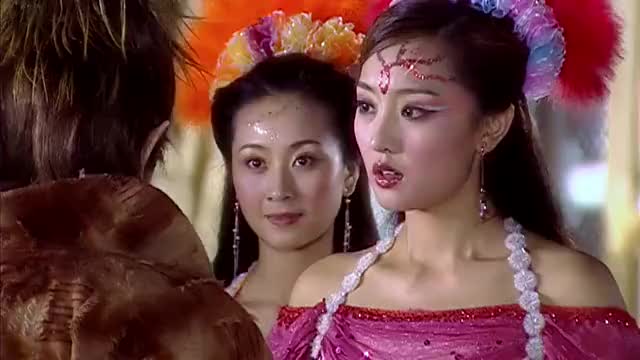 欢天喜地七仙女一排美女排成一列比美其中一个赛过嫦娥