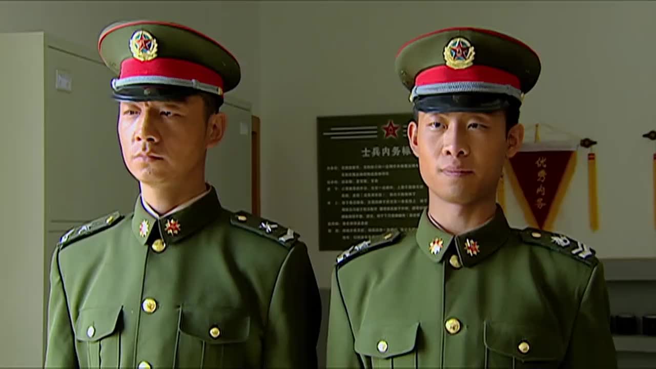 士兵突击:伍六一跟三多不对付,最烦别人提老乡,想让他换个连队