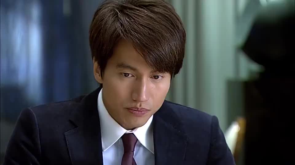 恋恋不忘:吴桐带着童童回老家,厉仲谋贴心送妻子去机场,暖心