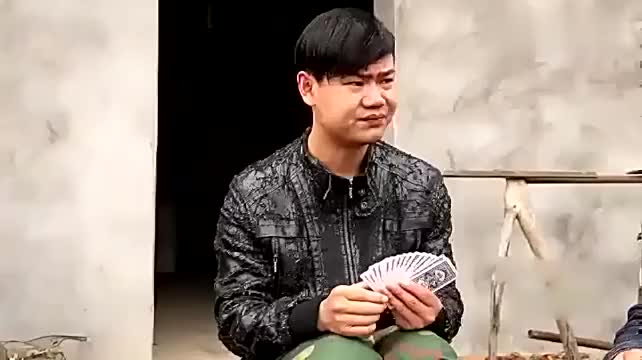 川 渝方言喜剧《山城棒棒军》毛子不懂电梯 自己把头就搞蒙了