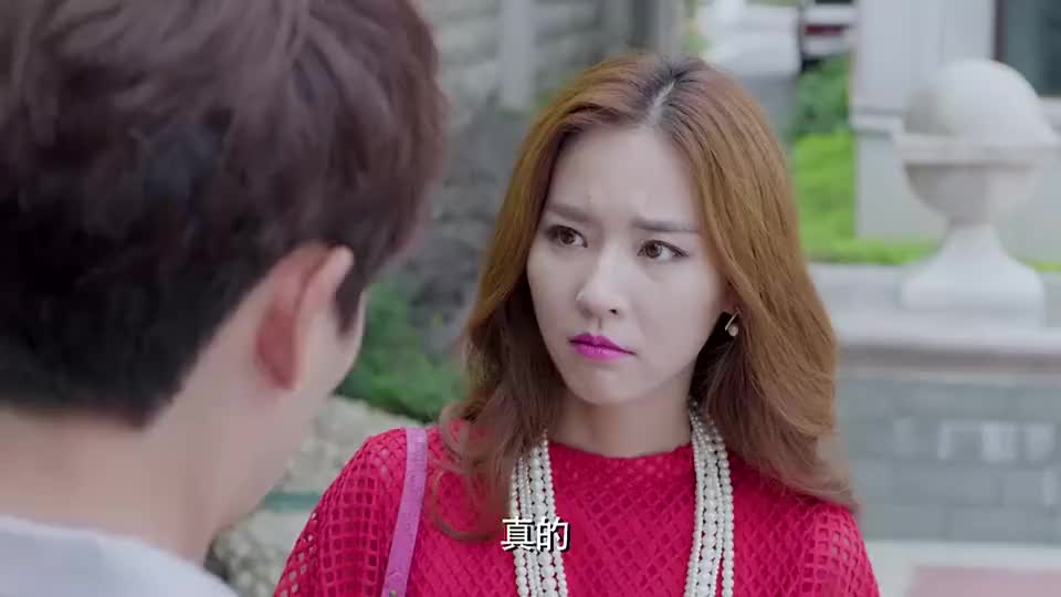 御姐归来胡爸在练字胡娜来找胡爸劝说签订合同胡爸会同意吗