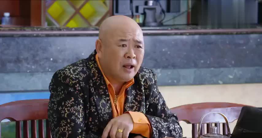 子华俨然一个土大款做派吃喝玩乐玩的真溜