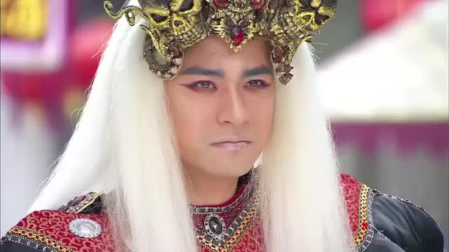 活佛济公:侯爷想害皇上,圣僧护驾,不料乾坤洞主也在