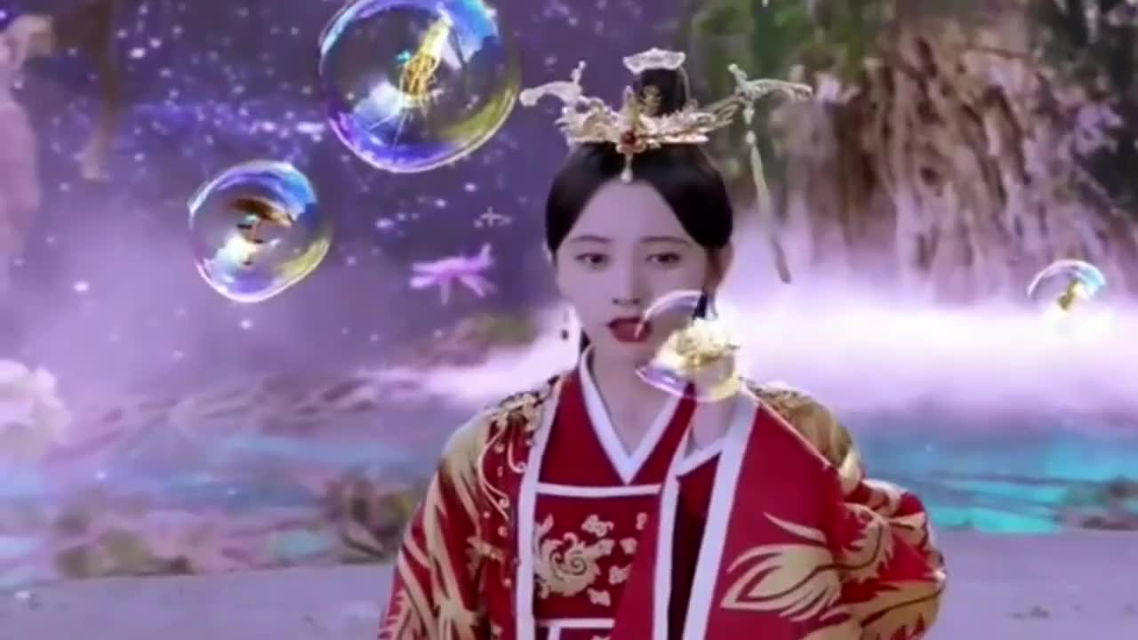 芸汐传芸汐进入到手镯中竟有如此宝地还有许多珍贵药草